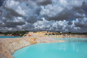  Danau Berair Biru Juga Ada di Pulau Bintan